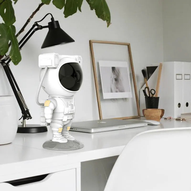 Creative Astronaut Galaxy Starry Sky Projector Nightlight Bedroom Table Lamp