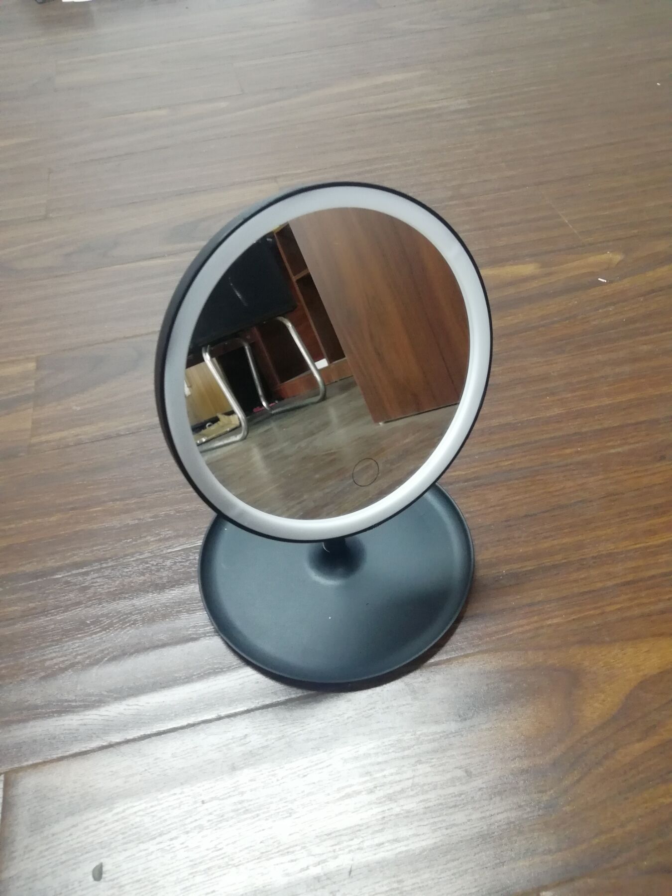 Hot-Selling Makeup Mirror Led Light Mirror Black USB