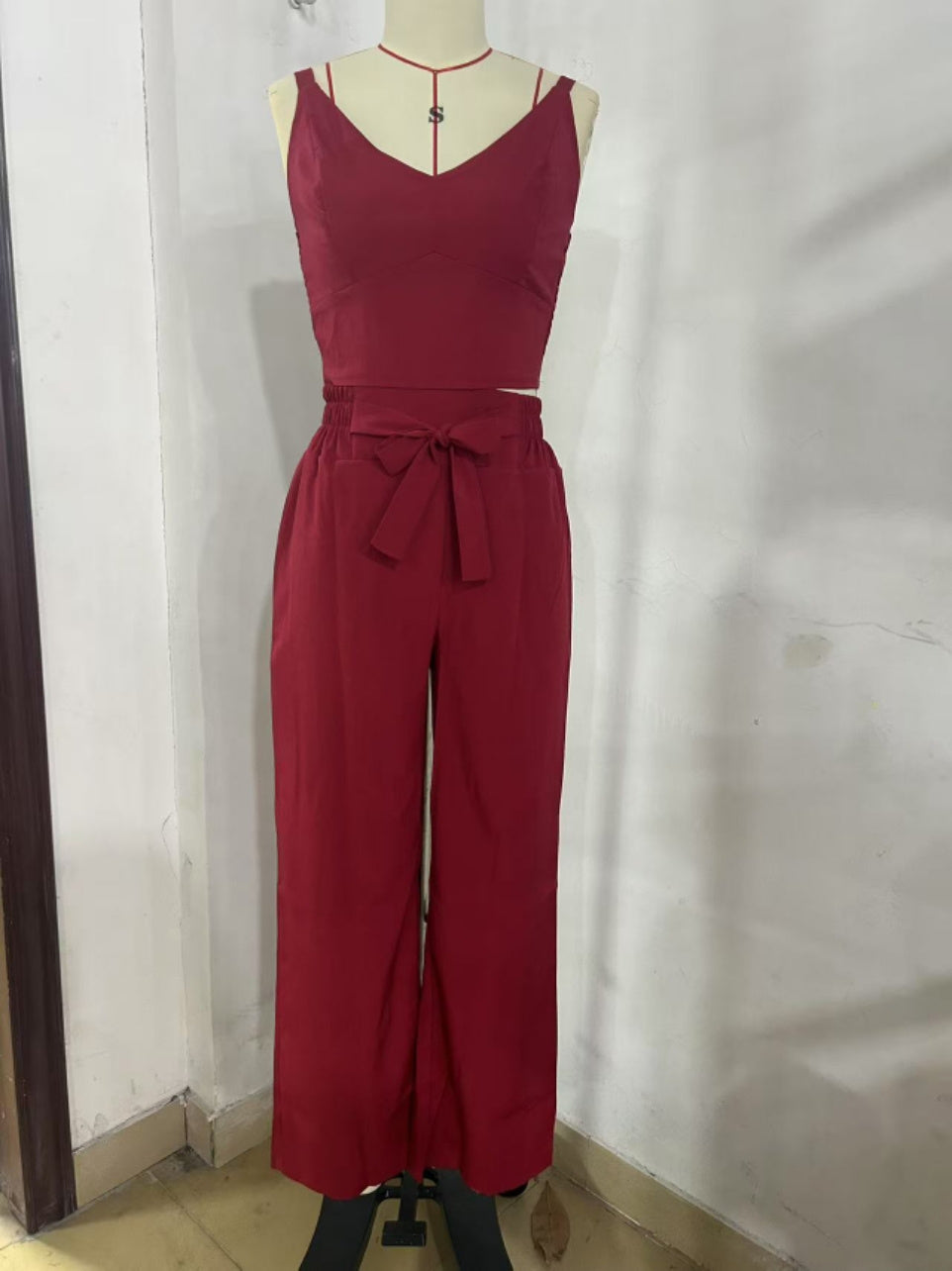 Women's Solid Color Slim Elastic Pleated Two-Piece Suit Sexy V-neck Pants Suit Red